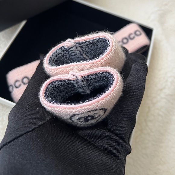 Auth Chanel Sport Line CC Logo Pink Terry Cloth Sweatband Set - Picture 6 of 10